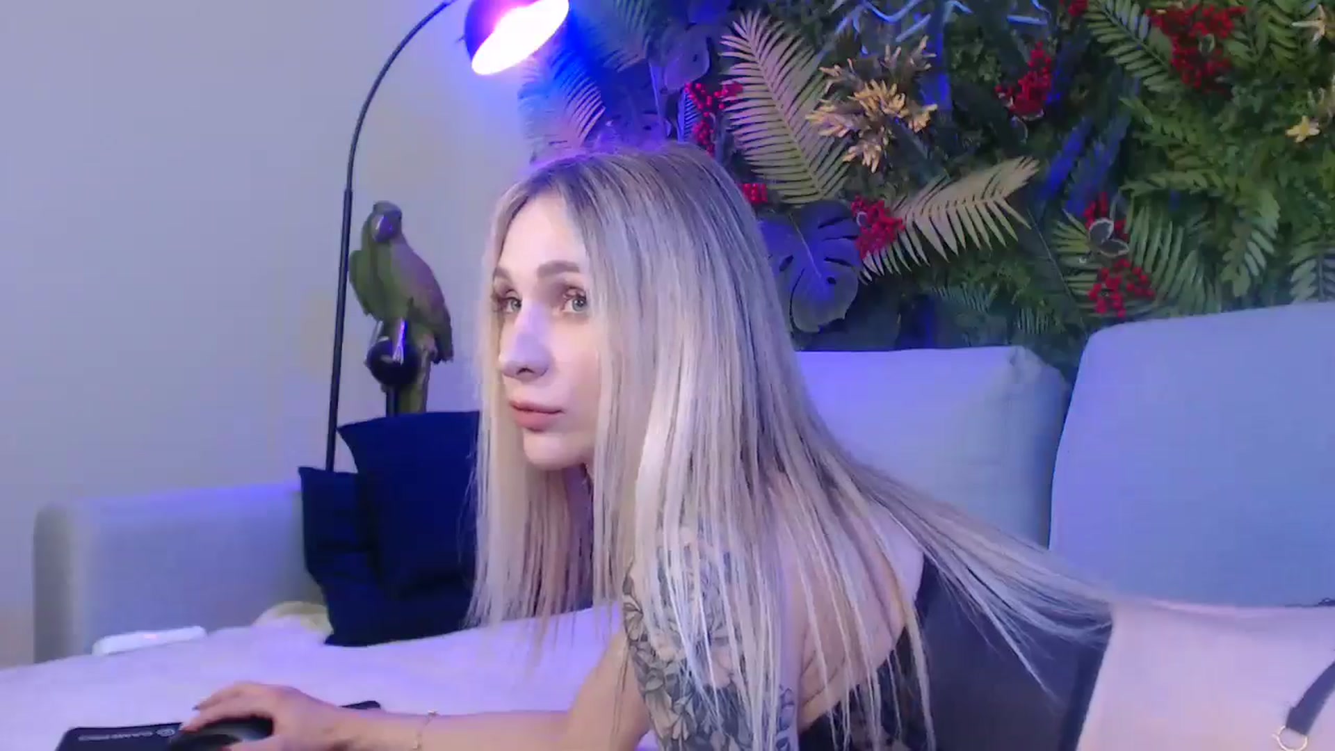 Gallery image thumbnail from Horny_Blond's myfreecams stream on, 05/12/2025, 08:47 image 11 of 20