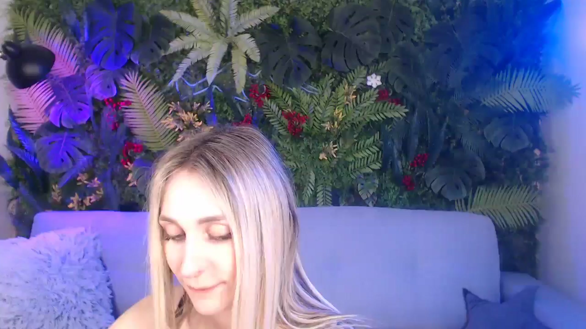 Gallery image thumbnail from Horny_Blond's myfreecams stream on, 05/12/2025, 11:01 image 1 of 20