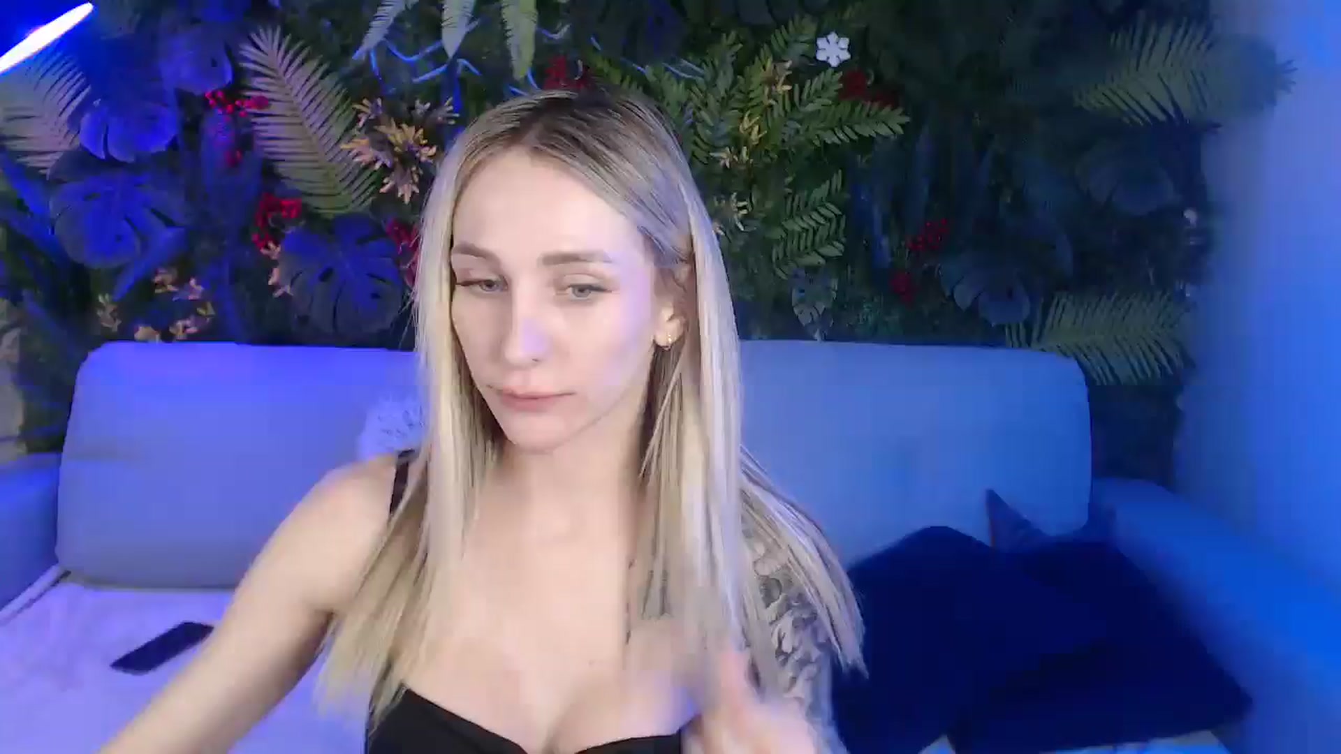 Gallery image thumbnail from Horny_Blond's myfreecams stream on, 05/13/2025, 09:54 image 1 of 20