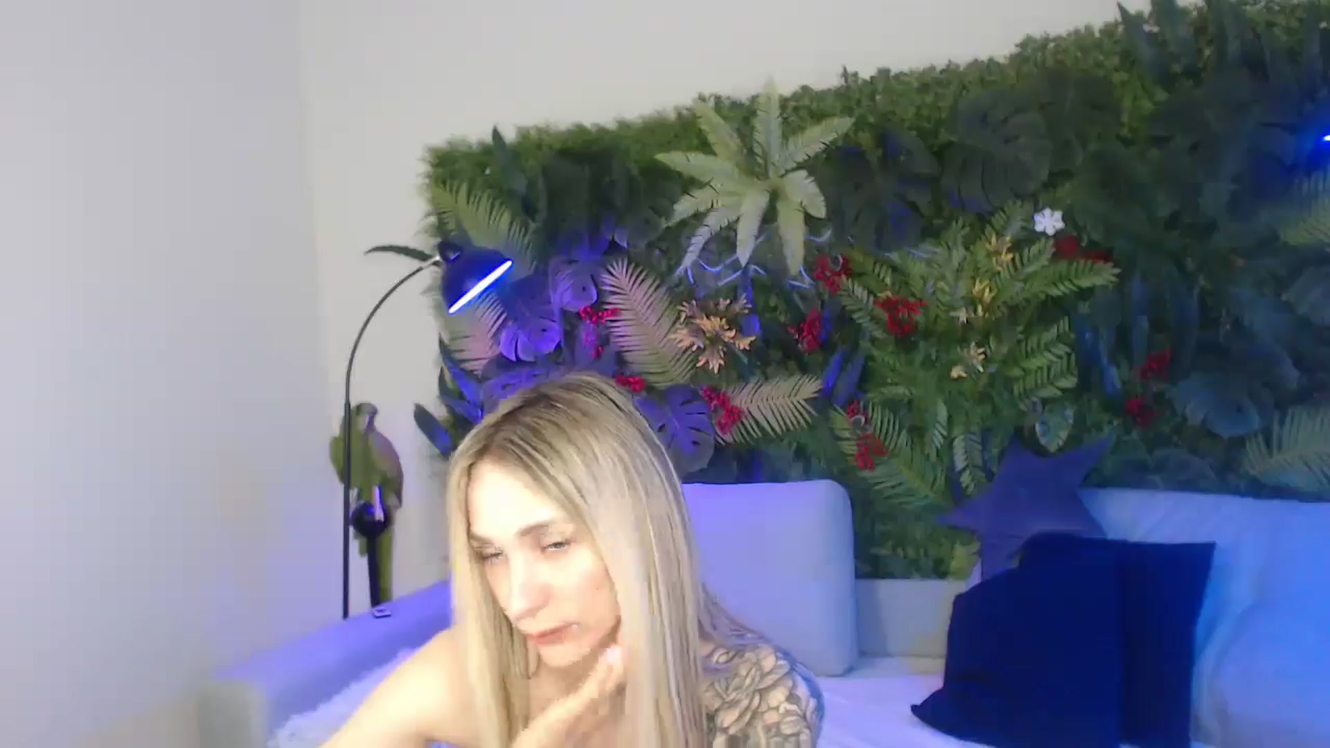 Gallery image thumbnail from Horny_Blond's myfreecams stream on, 05/13/2025, 10:57 image 12 of 20