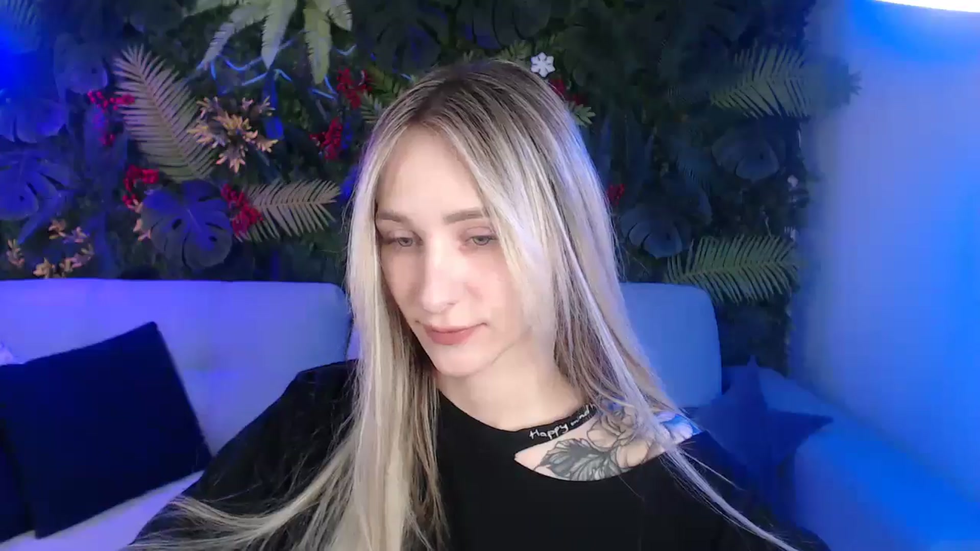 Gallery image thumbnail from Horny_Blond's myfreecams stream on, 05/17/2025, 08:15 image 7 of 20