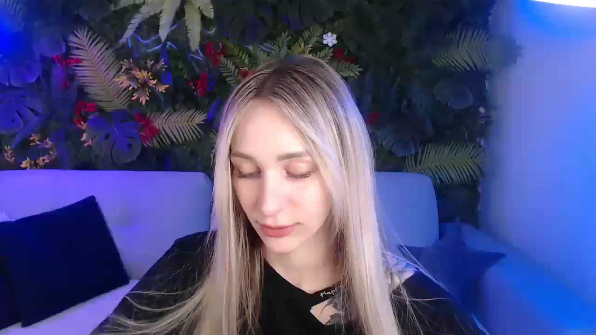 Gallery image thumbnail from Horny_Blond's myfreecams stream on, 05/17/2025, 08:15 image 1 of 20