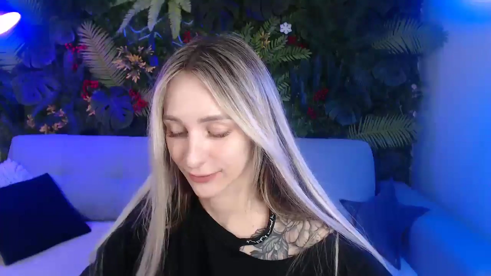 Gallery image thumbnail from Horny_Blond's myfreecams stream on, 05/17/2025, 09:40 image 6 of 20