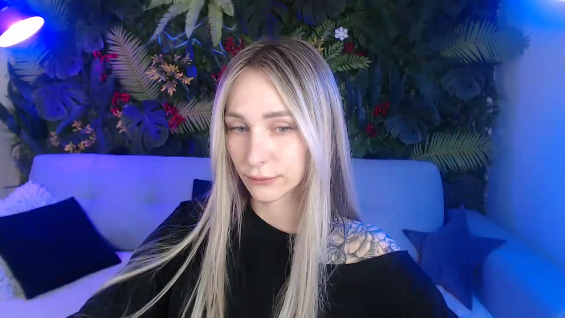 Gallery image thumbnail from Horny_Blond's myfreecams stream on, 05/17/2025, 09:40 image 3 of 20