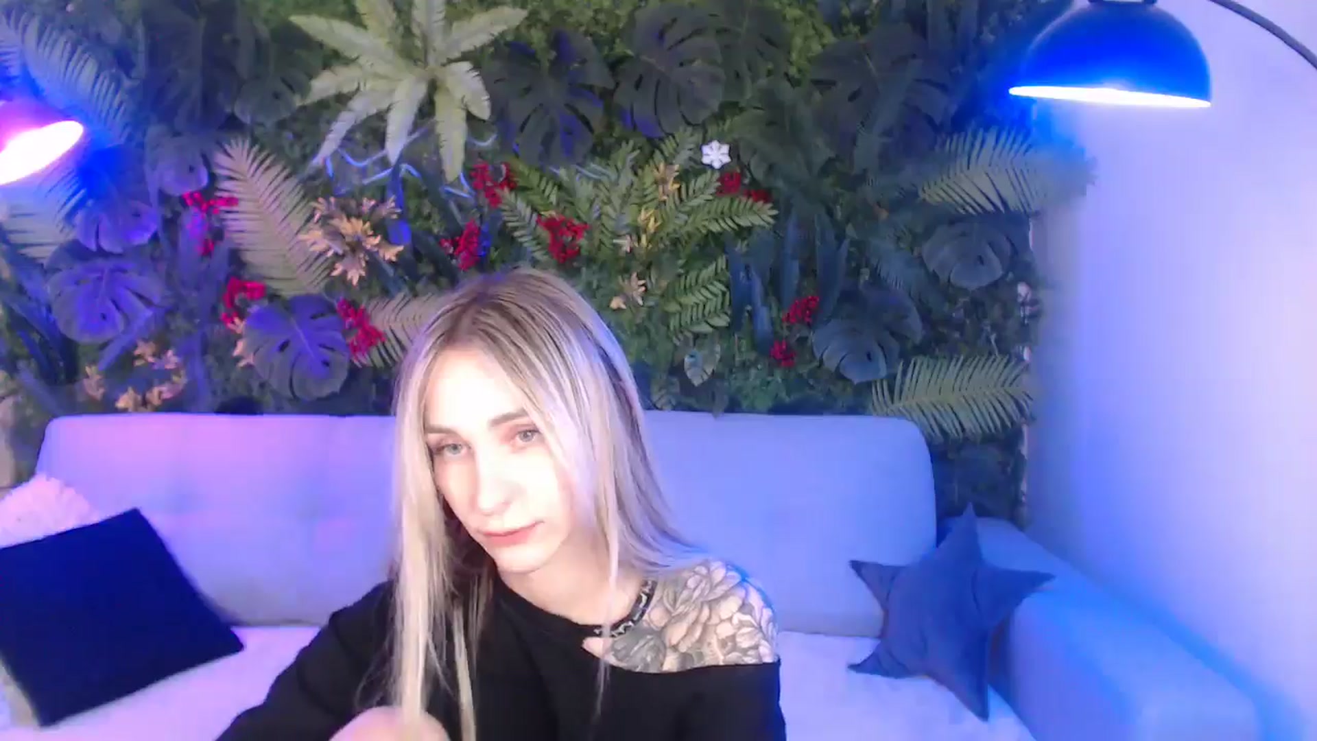 Gallery image thumbnail from Horny_Blond's myfreecams stream on, 05/17/2025, 09:40 image 20 of 20