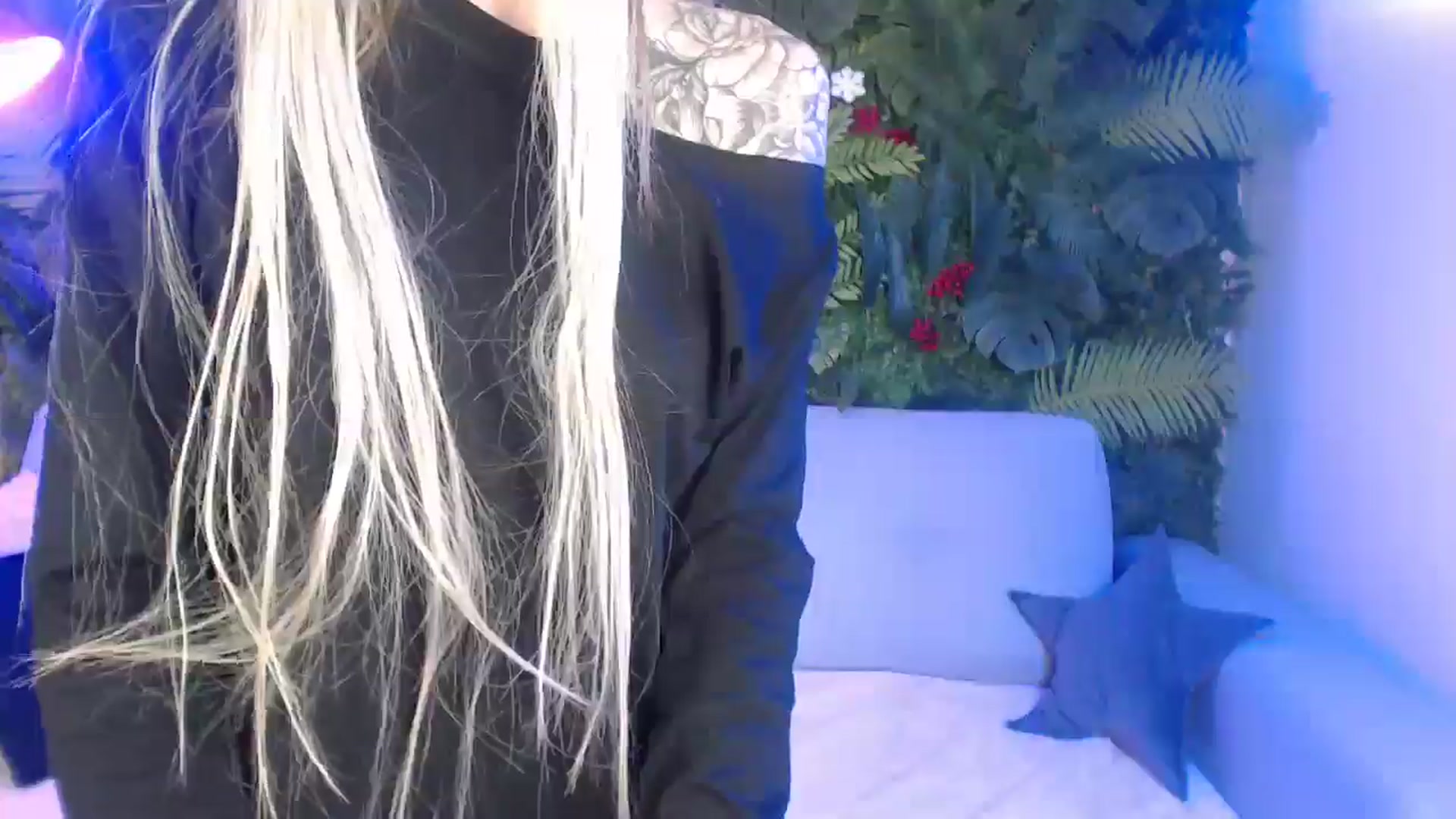 Gallery image thumbnail from Horny_Blond's myfreecams stream on, 05/17/2025, 09:40 image 9 of 20