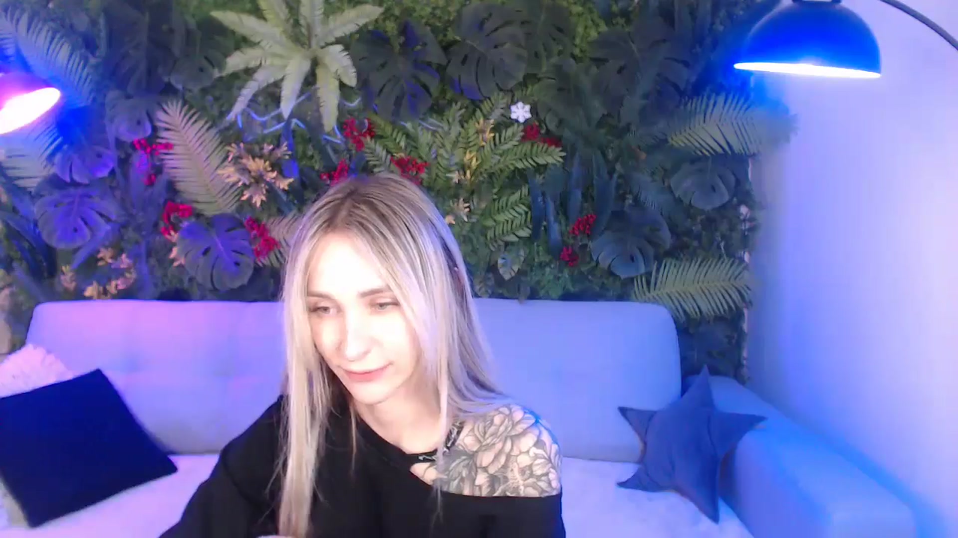 Gallery image thumbnail from Horny_Blond's myfreecams stream on, 05/17/2025, 09:40 image 18 of 20