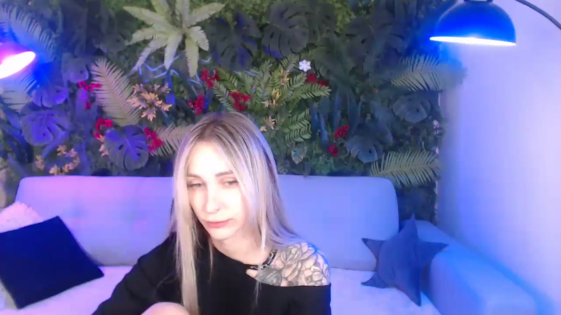Gallery image thumbnail from Horny_Blond's myfreecams stream on, 05/17/2025, 09:40 image 19 of 20
