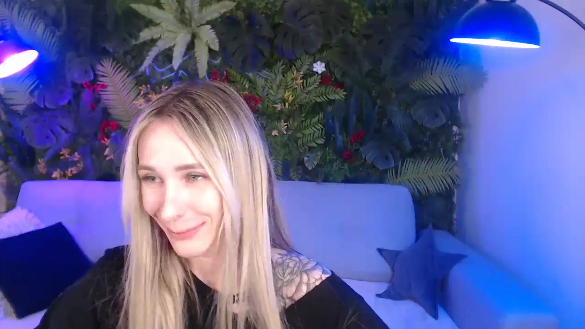 Gallery image thumbnail from Horny_Blond's myfreecams stream on, 05/17/2025, 10:13 image 8 of 20