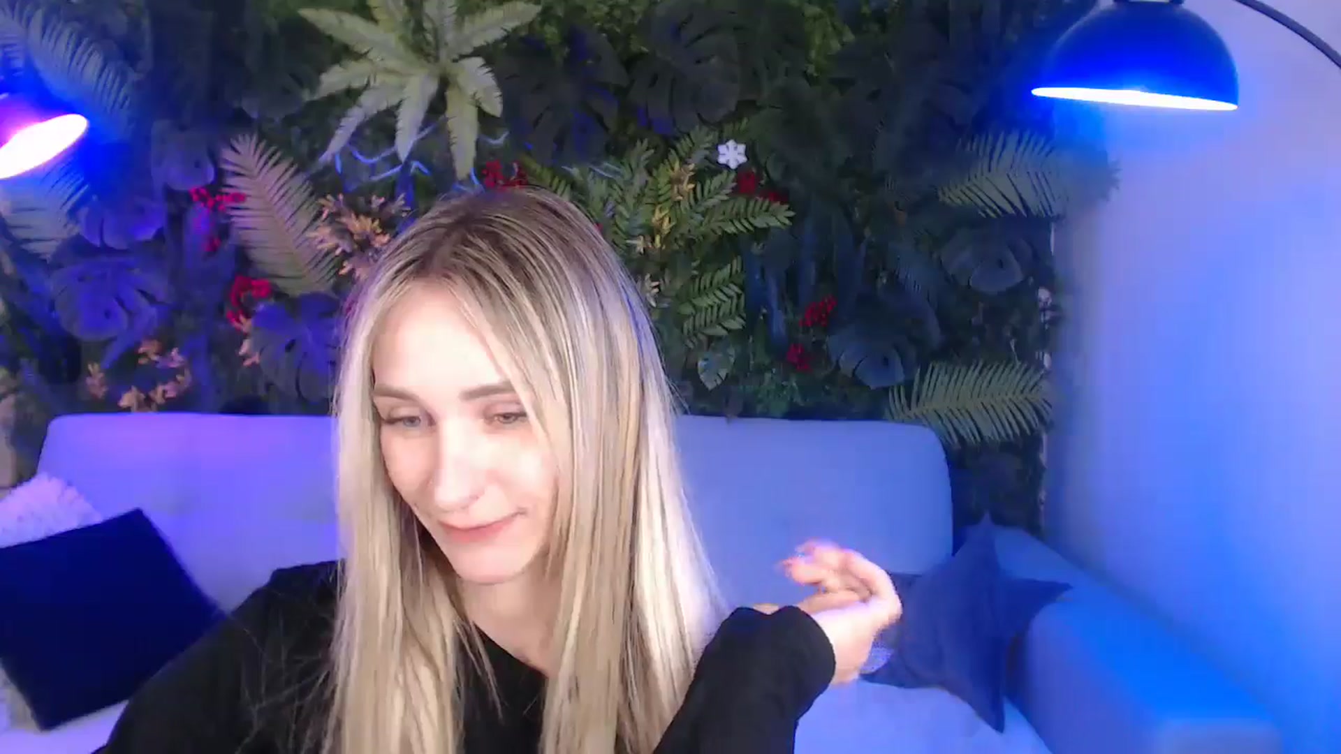 Gallery image thumbnail from Horny_Blond's myfreecams stream on, 05/17/2025, 10:13 image 9 of 20