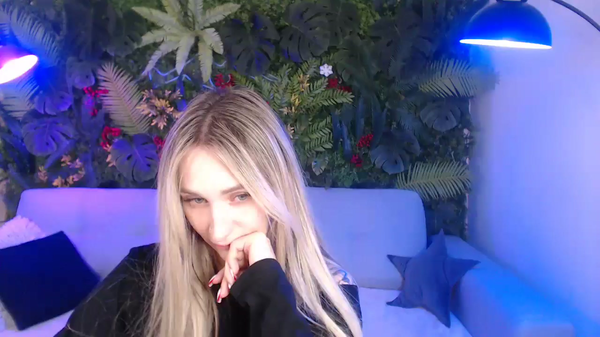 Gallery image thumbnail from Horny_Blond's myfreecams stream on, 05/17/2025, 10:13 image 4 of 20