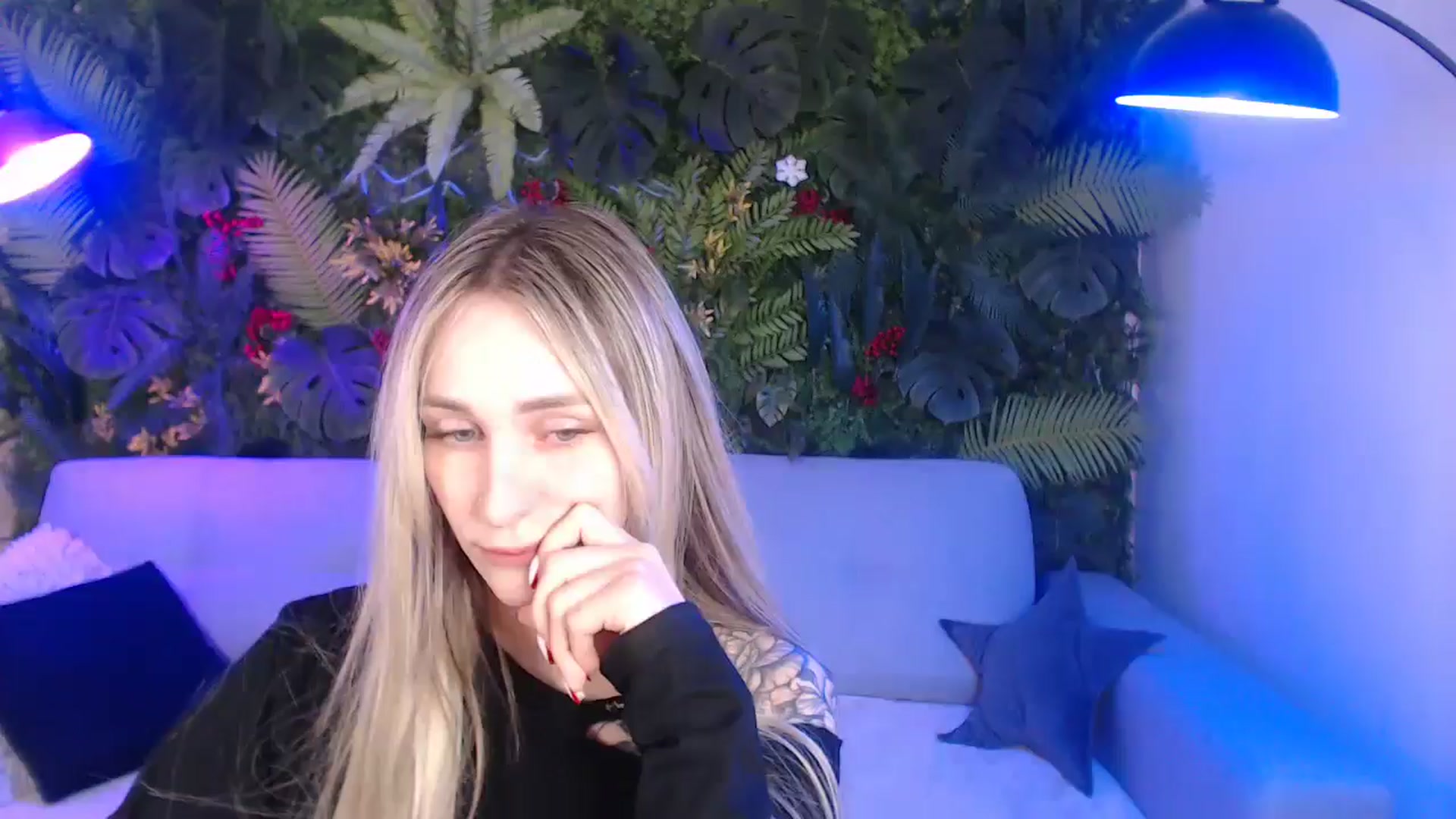 Gallery image thumbnail from Horny_Blond's myfreecams stream on, 05/17/2025, 10:13 image 1 of 20