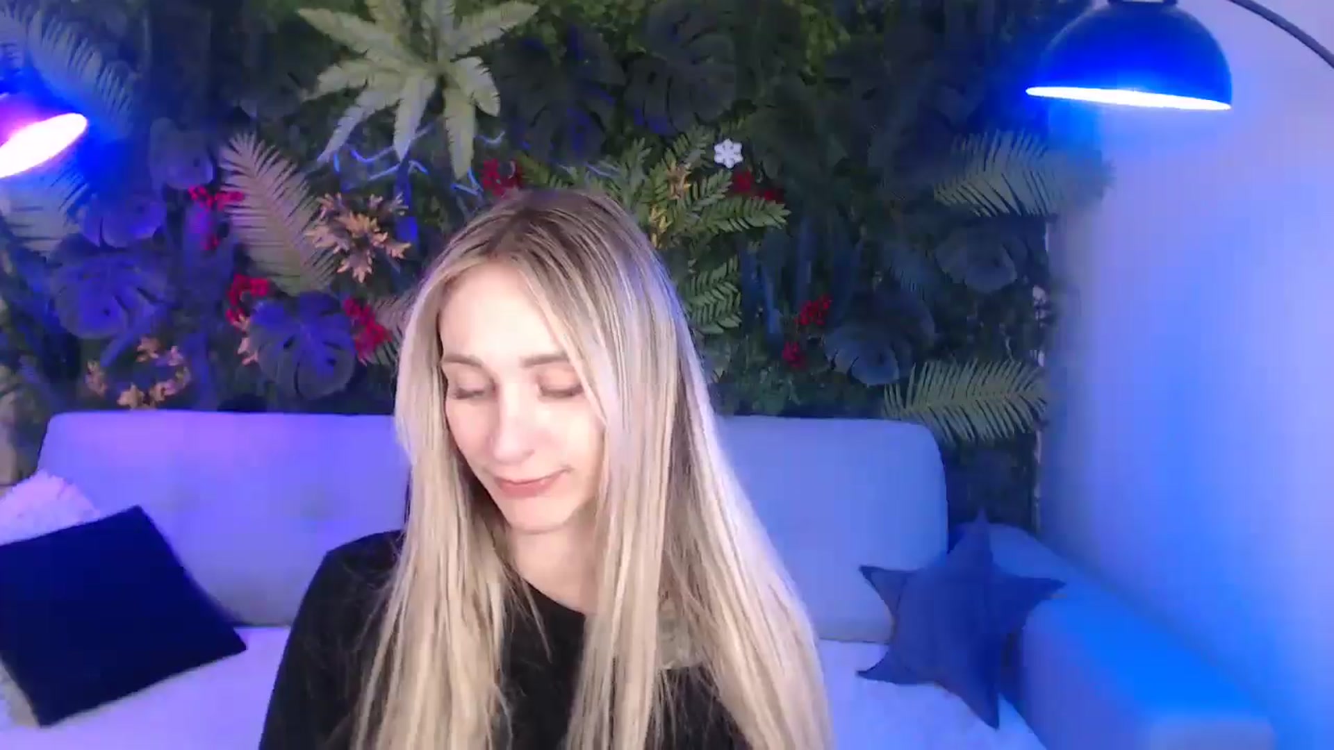 Gallery image thumbnail from Horny_Blond's myfreecams stream on, 05/17/2025, 10:13 image 10 of 20