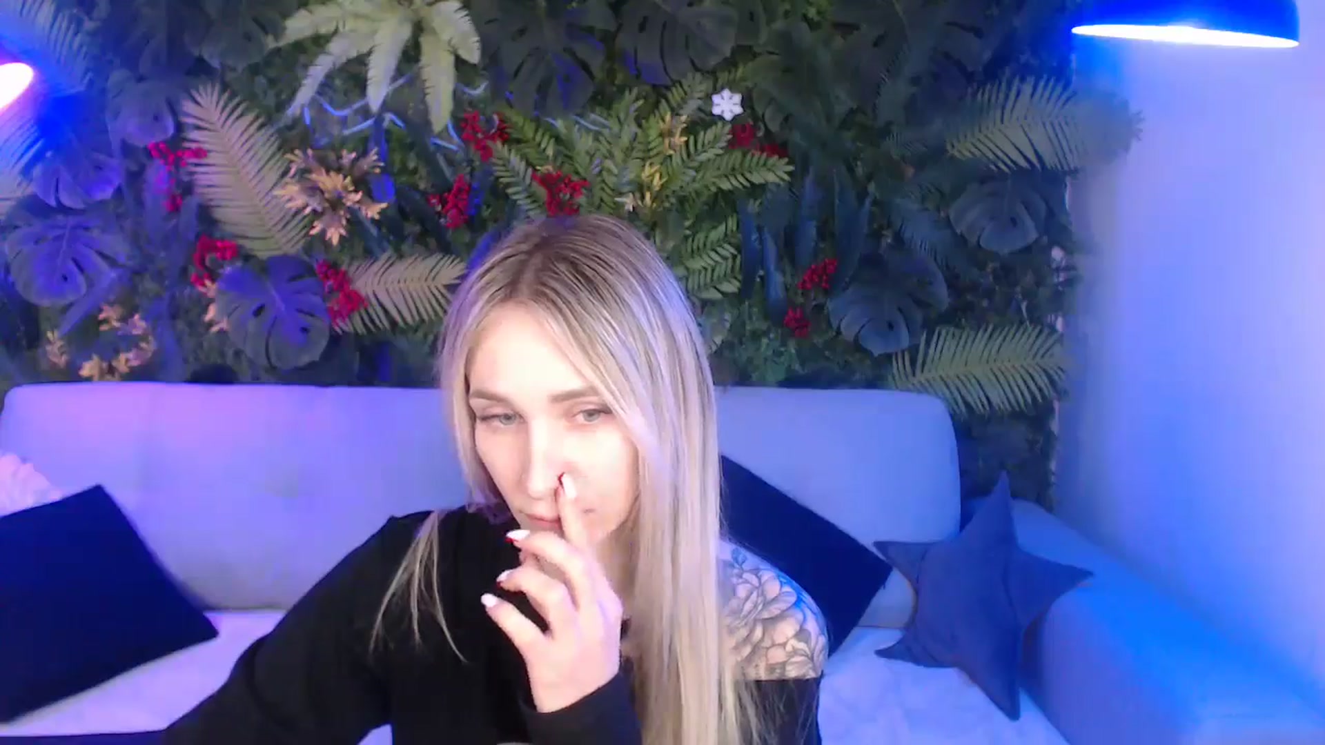 Gallery image thumbnail from Horny_Blond's myfreecams stream on, 05/17/2025, 12:01 image 4 of 20