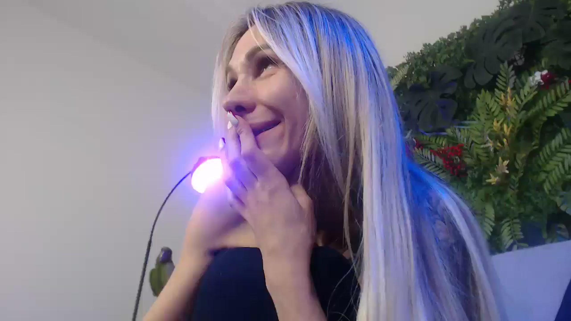 Gallery image thumbnail from Horny_Blond's myfreecams stream on, 05/17/2025, 12:43 image 6 of 20