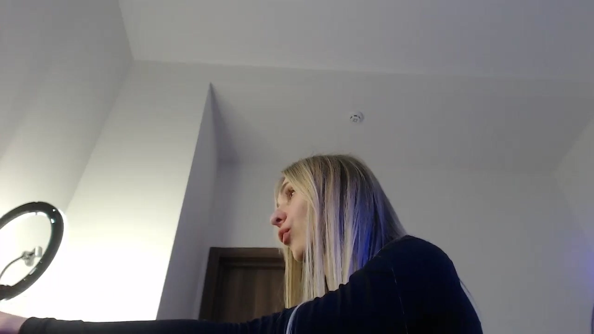 Gallery image thumbnail from Horny_Blond's myfreecams stream on, 05/18/2025, 11:52 image 14 of 20