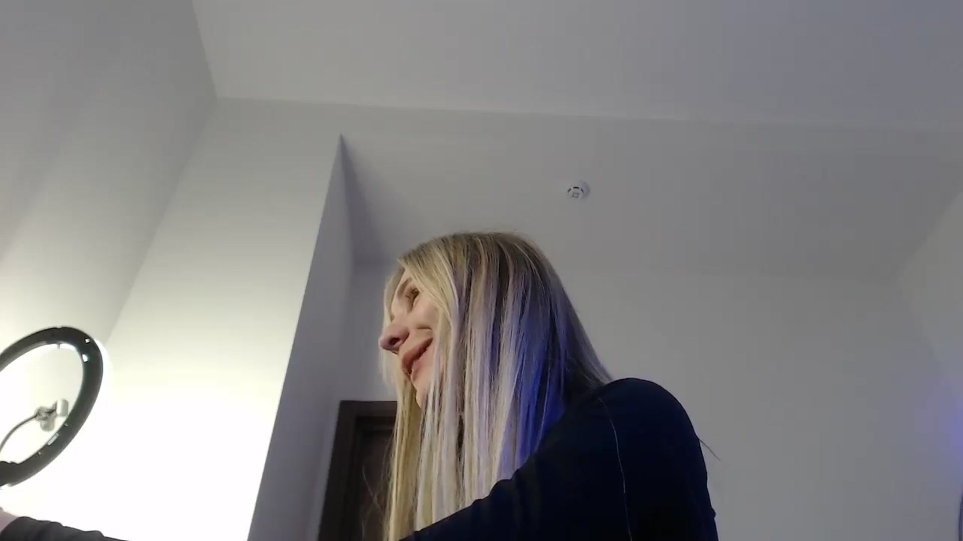 Gallery image thumbnail from Horny_Blond's myfreecams stream on, 05/18/2025, 11:52 image 17 of 20