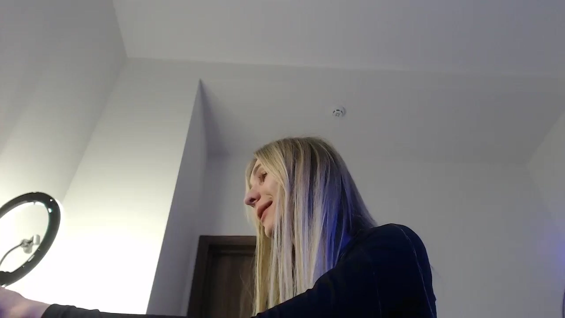 Gallery image thumbnail from Horny_Blond's myfreecams stream on, 05/18/2025, 11:52 image 16 of 20