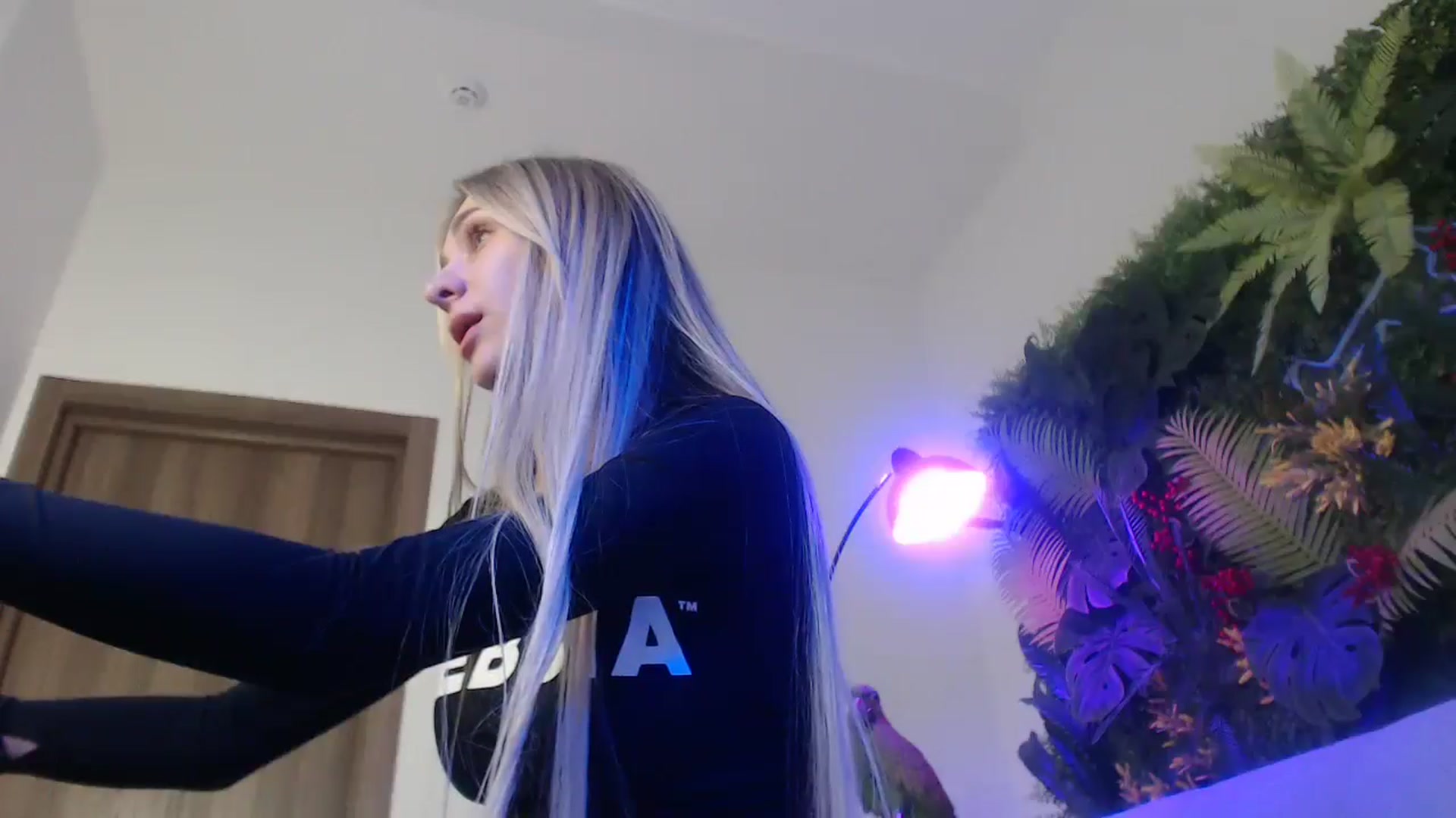 Gallery image thumbnail from Horny_Blond's myfreecams stream on, 05/18/2025, 13:44 image 7 of 20