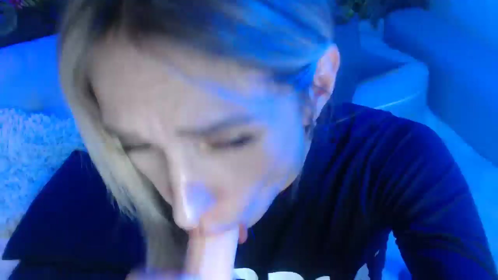 Gallery image thumbnail from Horny_Blond's myfreecams stream on, 05/18/2025, 13:44 image 8 of 20