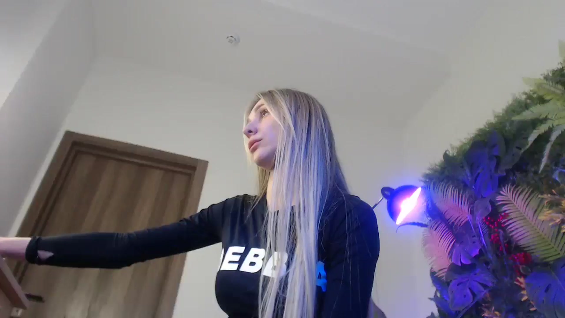 Gallery image thumbnail from Horny_Blond's myfreecams stream on, 05/18/2025, 13:44 image 14 of 20