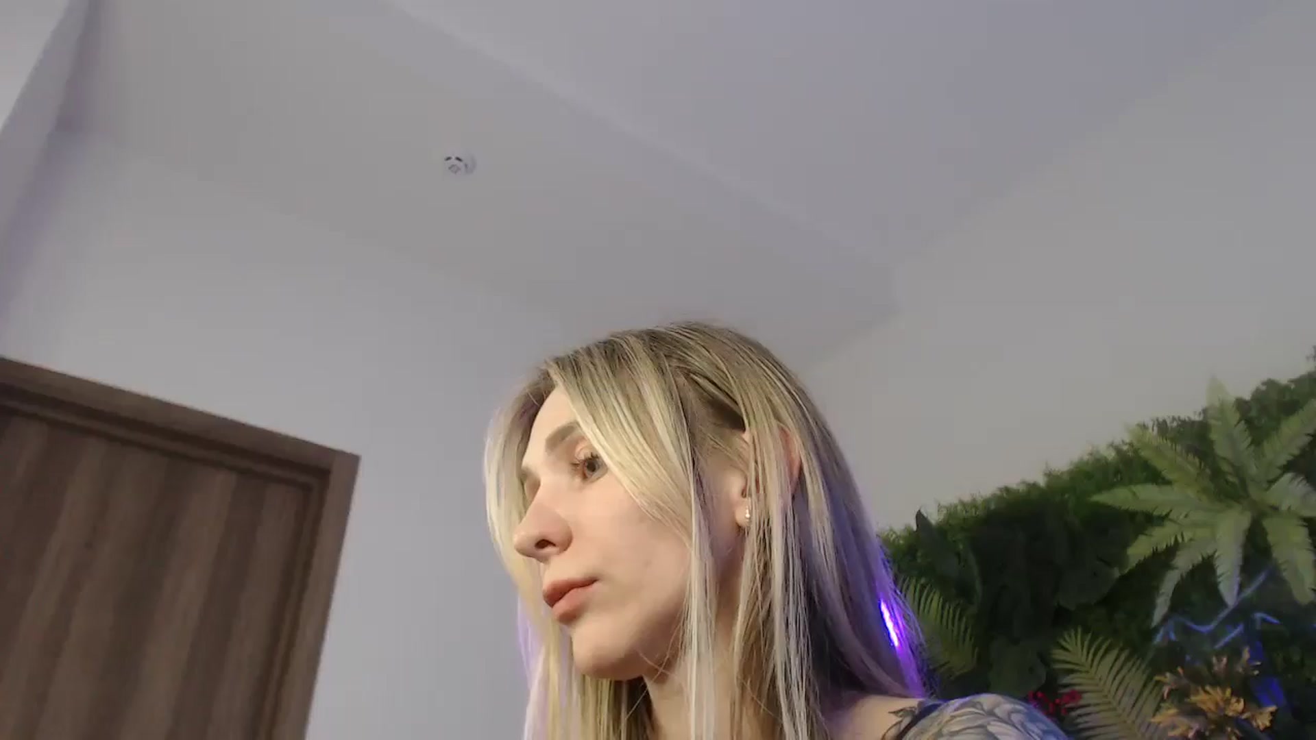 Gallery image thumbnail from Horny_Blond's myfreecams stream on, 05/24/2025, 12:56 image 1 of 20