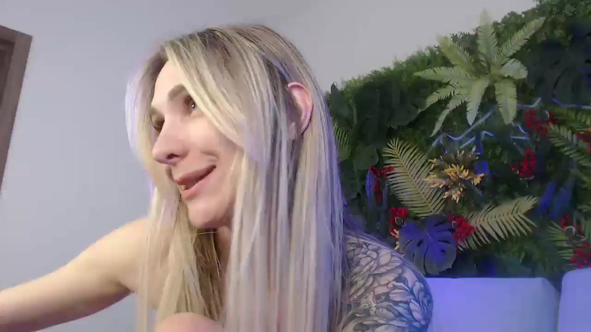 Gallery image thumbnail from Horny_Blond's myfreecams stream on, 05/24/2025, 13:54 image 1 of 20