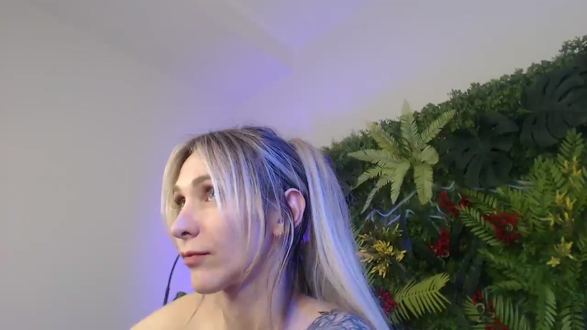 Gallery image thumbnail from Horny_Blond's myfreecams stream on, 05/26/2025, 13:59 image 7 of 20