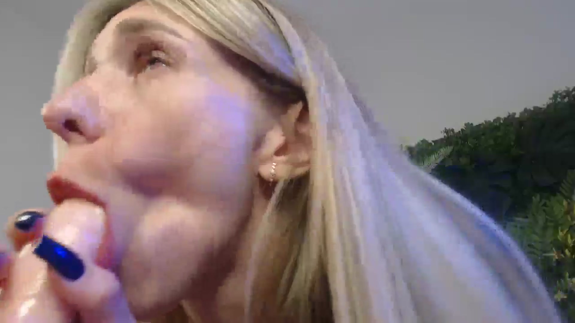 Gallery image thumbnail from Horny_Blond's myfreecams stream on, 05/31/2025, 11:04 image 8 of 20