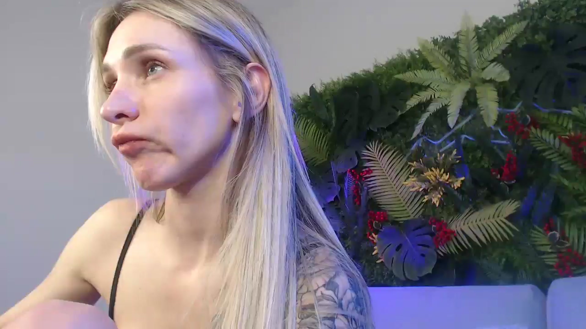 Gallery image thumbnail from Horny_Blond's myfreecams stream on, 06/02/2025, 12:19 image 3 of 20