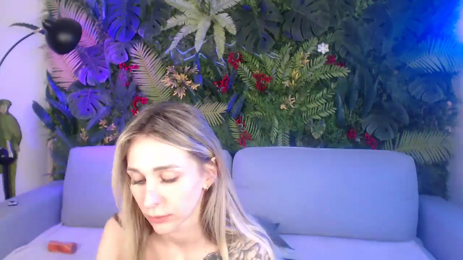 Gallery image thumbnail from Horny_Blond's myfreecams stream on, 06/03/2025, 11:28 image 11 of 20