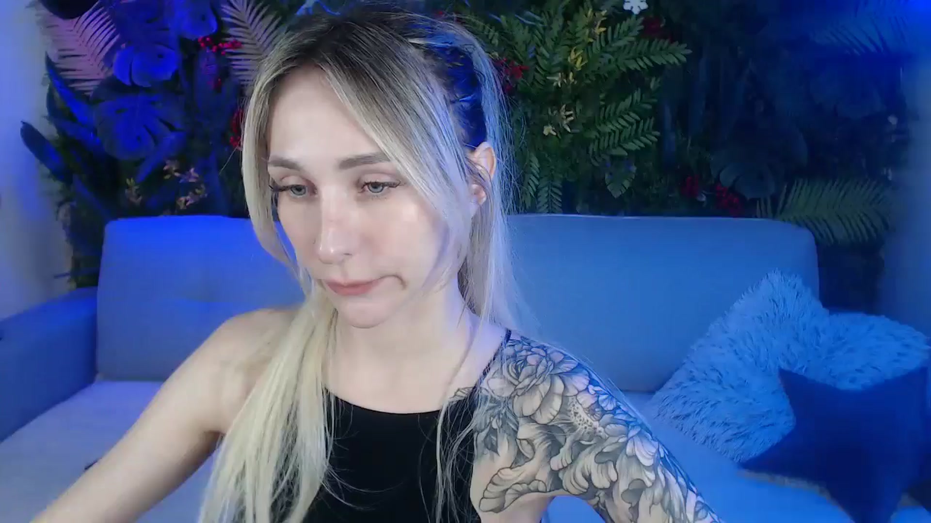 Gallery image thumbnail from Horny_Blond's myfreecams stream on, 06/07/2025, 08:33 image 16 of 20