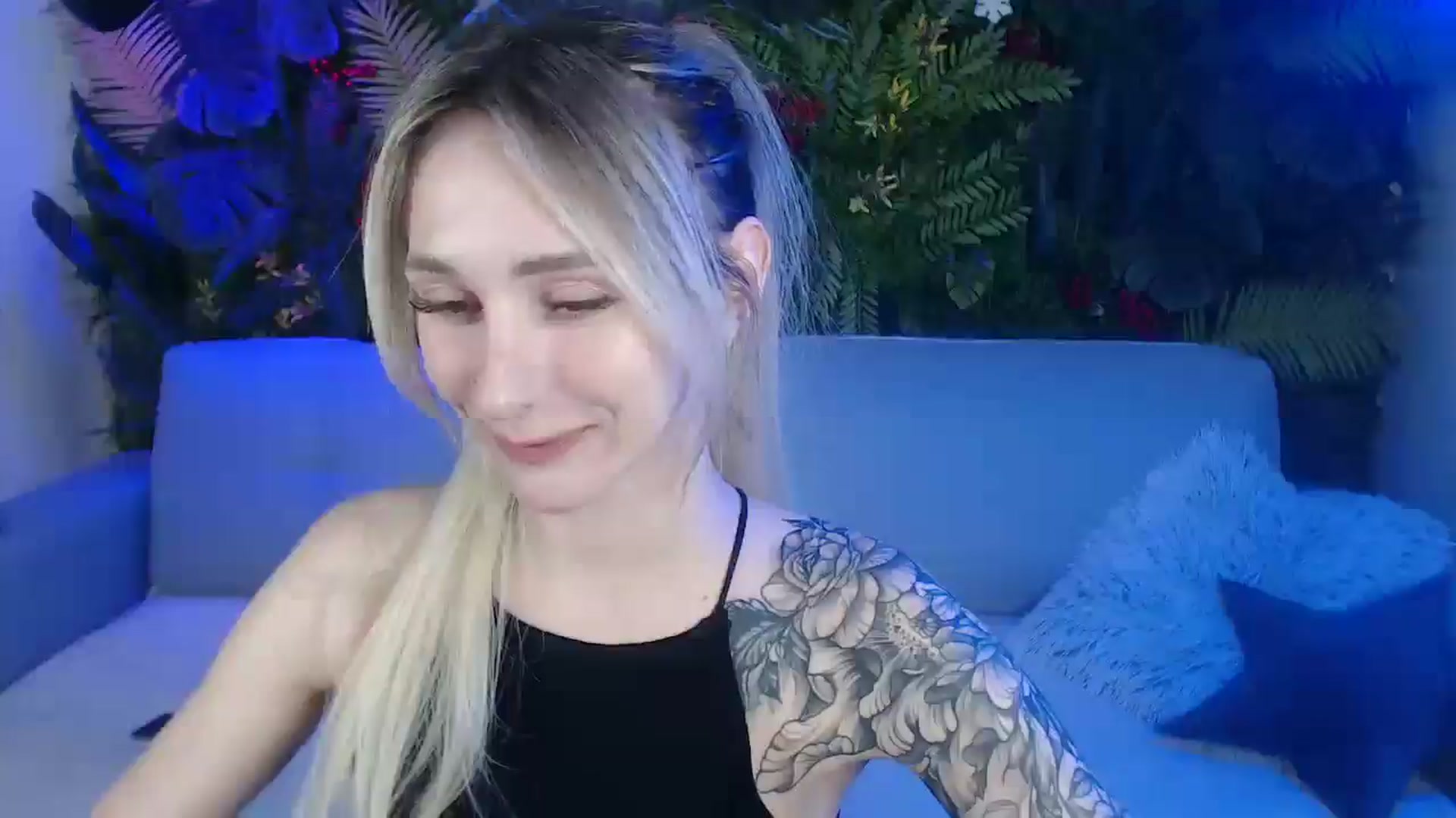 Gallery image thumbnail from Horny_Blond's myfreecams stream on, 06/07/2025, 08:33 image 9 of 20