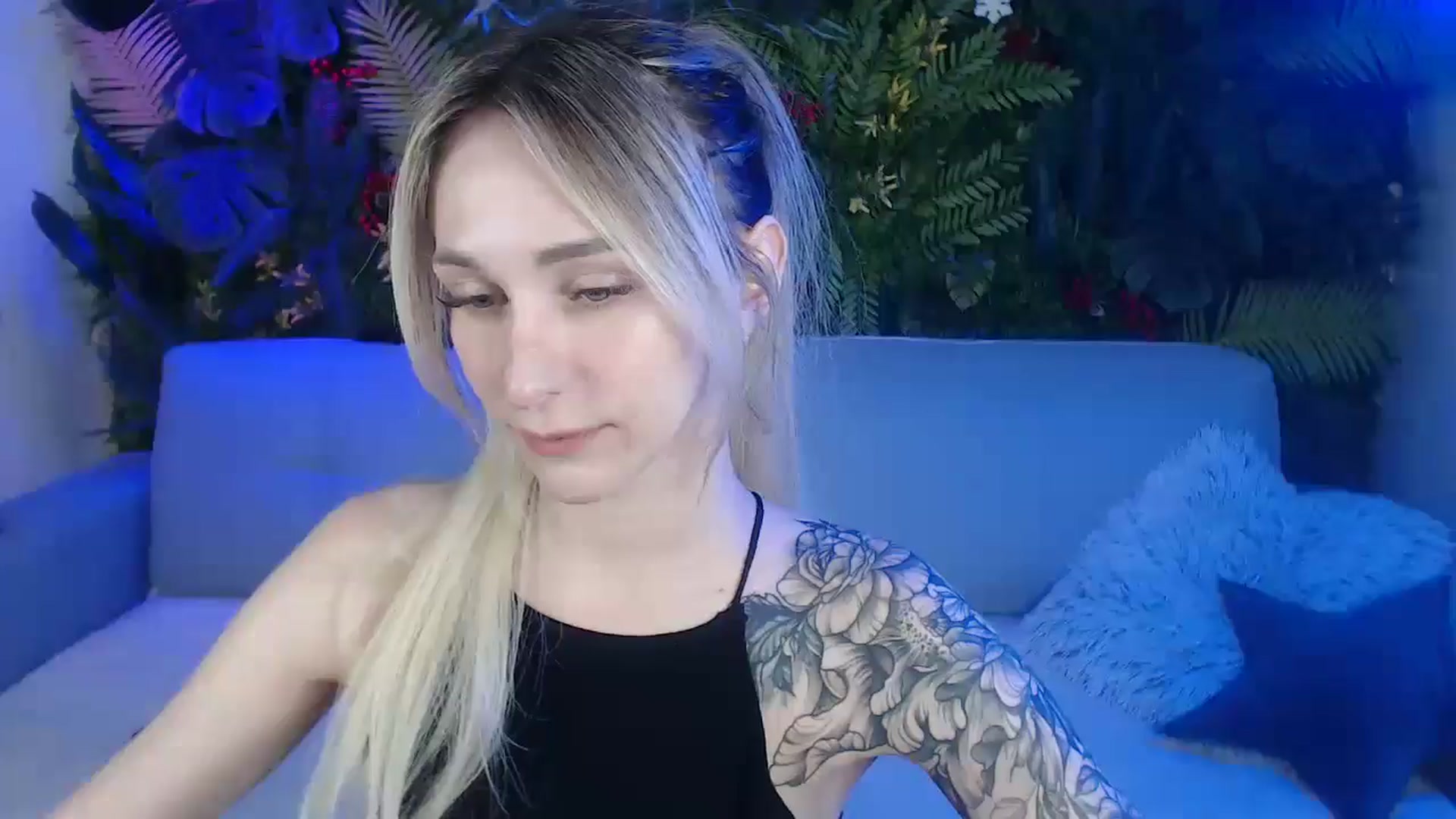 Gallery image thumbnail from Horny_Blond's myfreecams stream on, 06/07/2025, 08:33 image 8 of 20