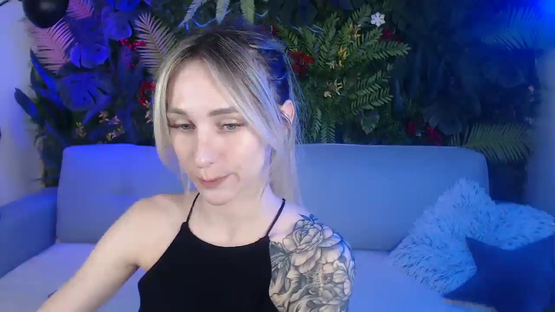 Gallery image thumbnail from Horny_Blond's myfreecams stream on, 06/07/2025, 08:33 image 4 of 20