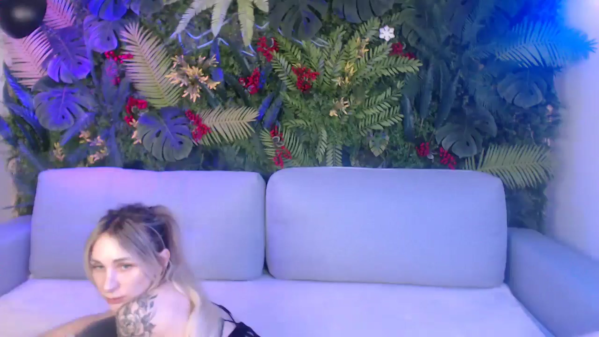 Gallery image thumbnail from Horny_Blond's myfreecams stream on, 06/07/2025, 09:58 image 4 of 20