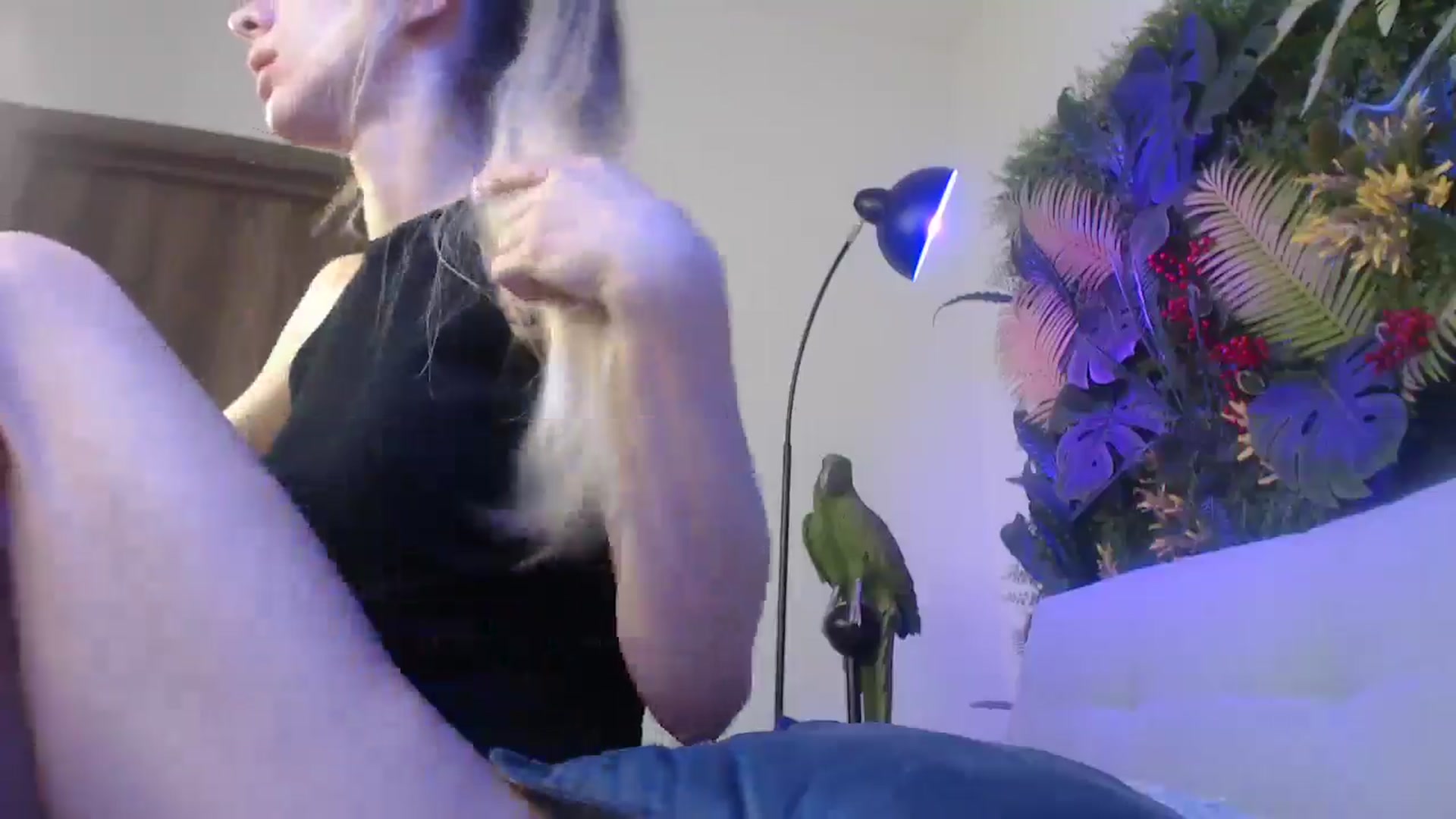 Gallery image thumbnail from Horny_Blond's myfreecams stream on, 06/07/2025, 11:40 image 5 of 20