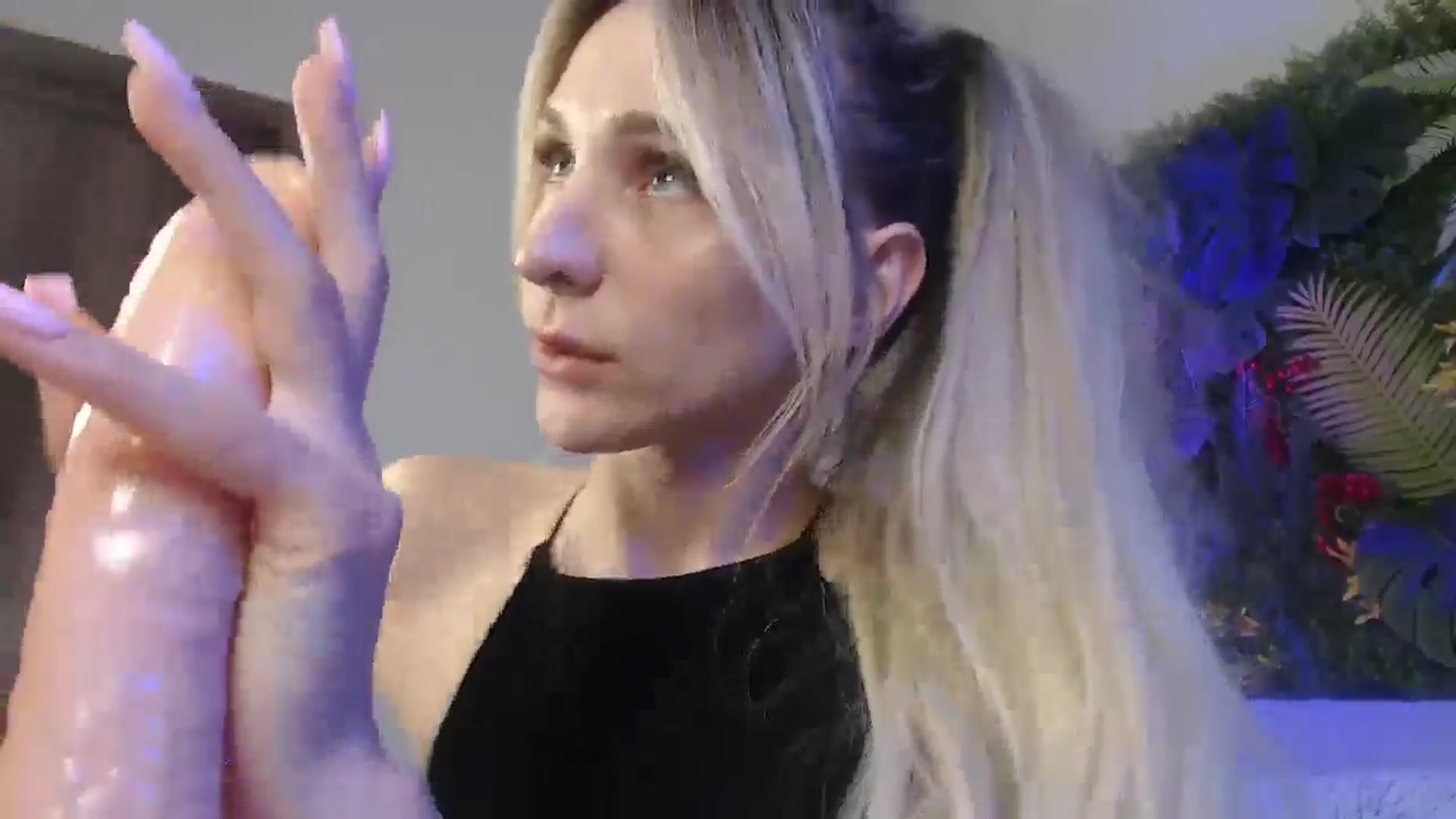 Gallery image thumbnail from Horny_Blond's myfreecams stream on, 06/07/2025, 12:08 image 10 of 20
