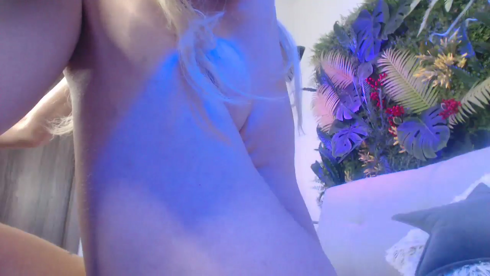 Gallery image thumbnail from Horny_Blond's myfreecams stream on, 06/07/2025, 13:58 image 19 of 20