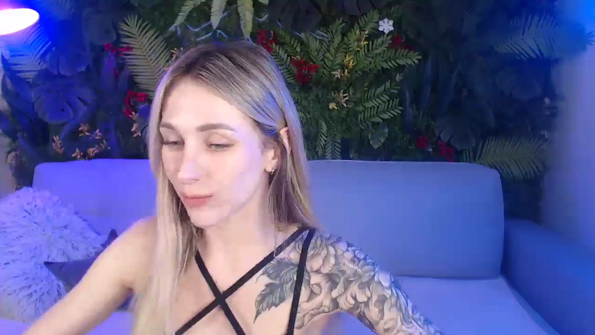 Gallery image thumbnail from Horny_Blond's myfreecams stream on, 06/09/2025, 08:25 image 4 of 20