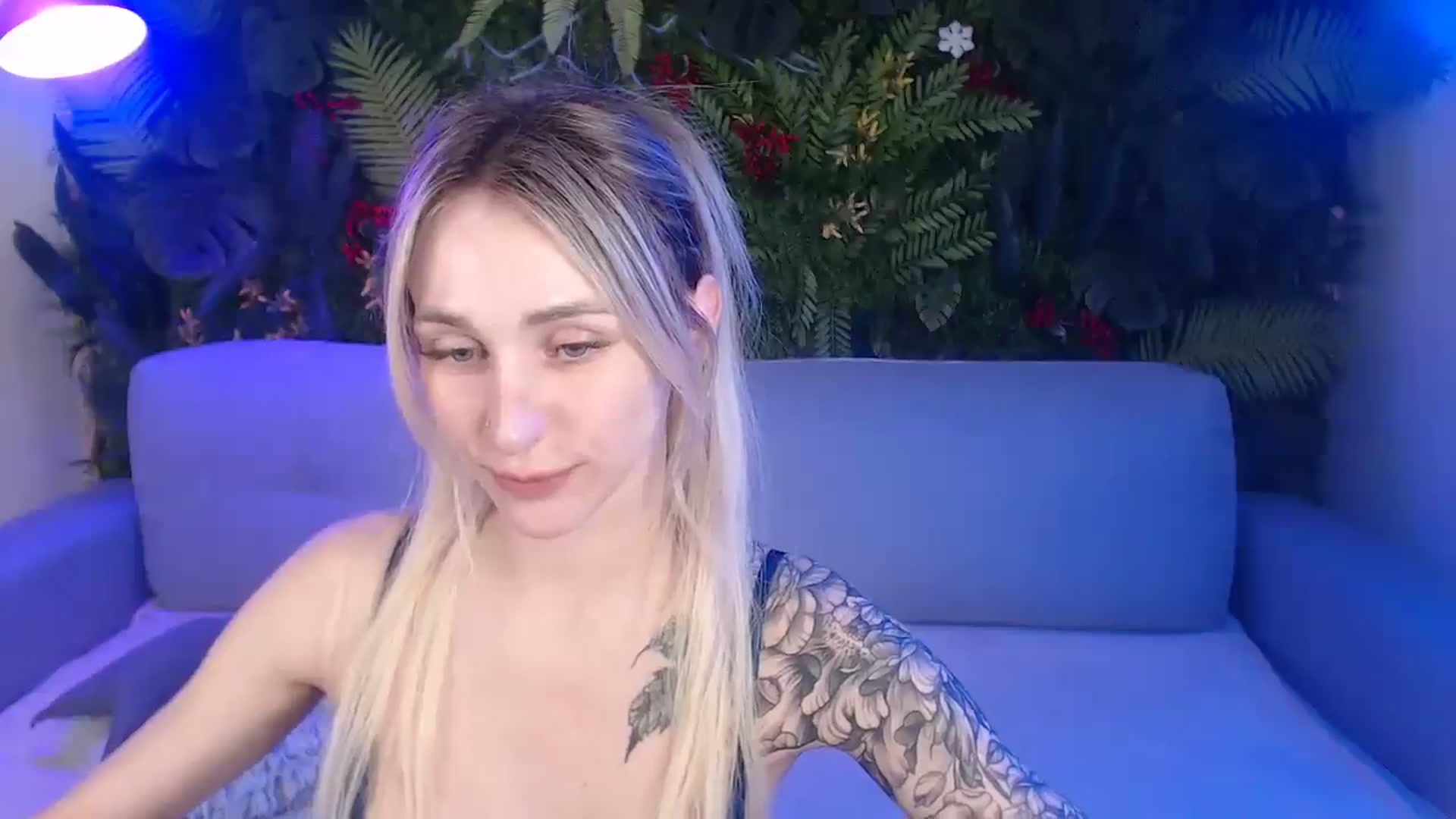 Gallery image thumbnail from Horny_Blond's myfreecams stream on, 06/10/2025, 09:23 image 10 of 20