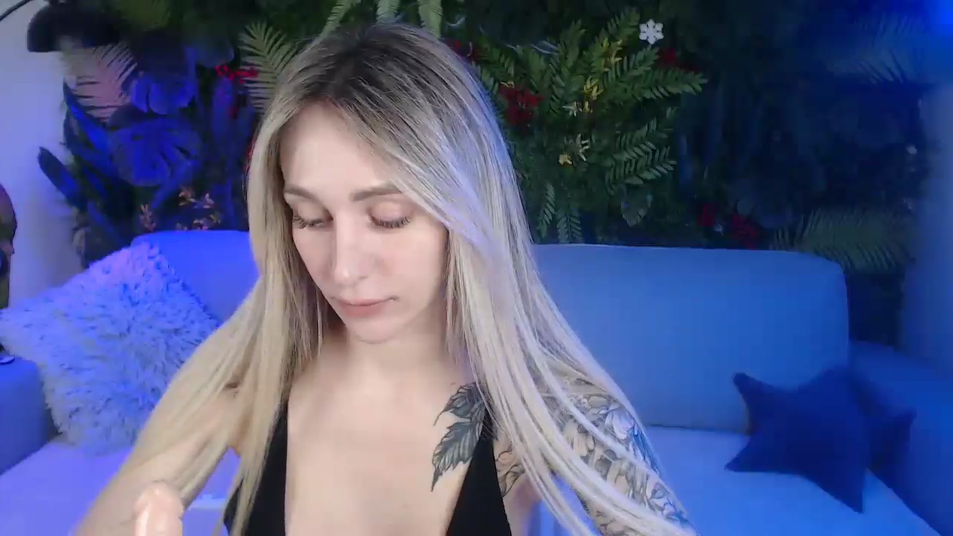 Gallery image thumbnail from Horny_Blond's myfreecams stream on, 06/11/2025, 08:19 image 15 of 20