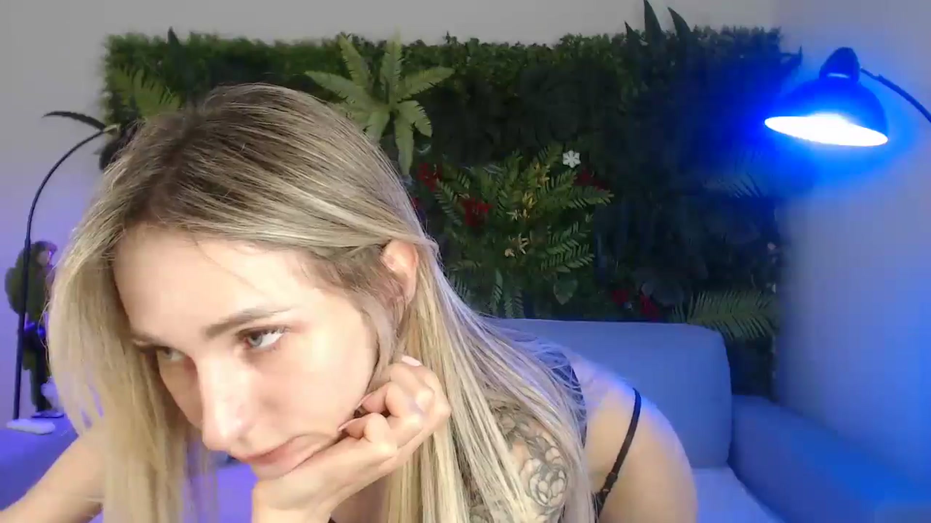 Gallery image thumbnail from Horny_Blond's myfreecams stream on, 06/11/2025, 09:09 image 11 of 20