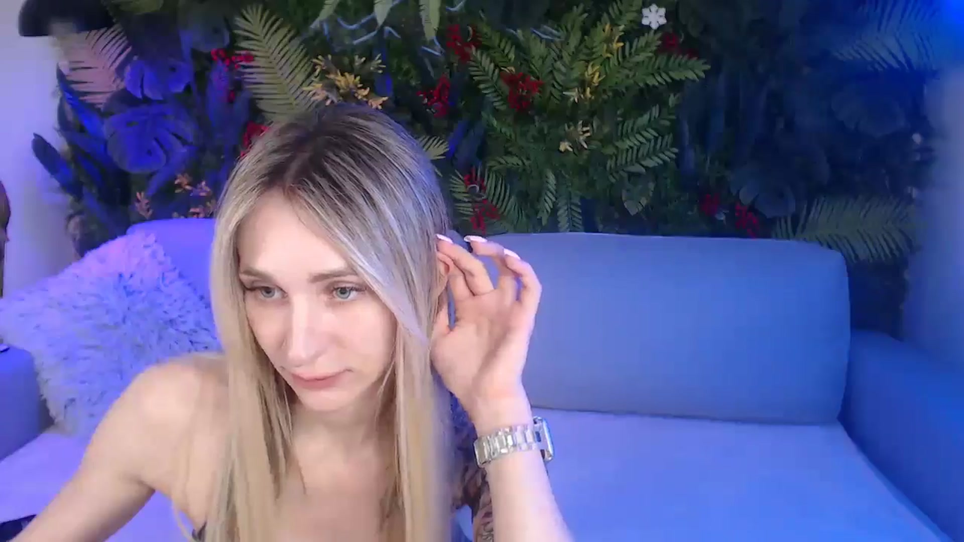 Gallery image thumbnail from Horny_Blond's myfreecams stream on, 06/11/2025, 09:09 image 8 of 20