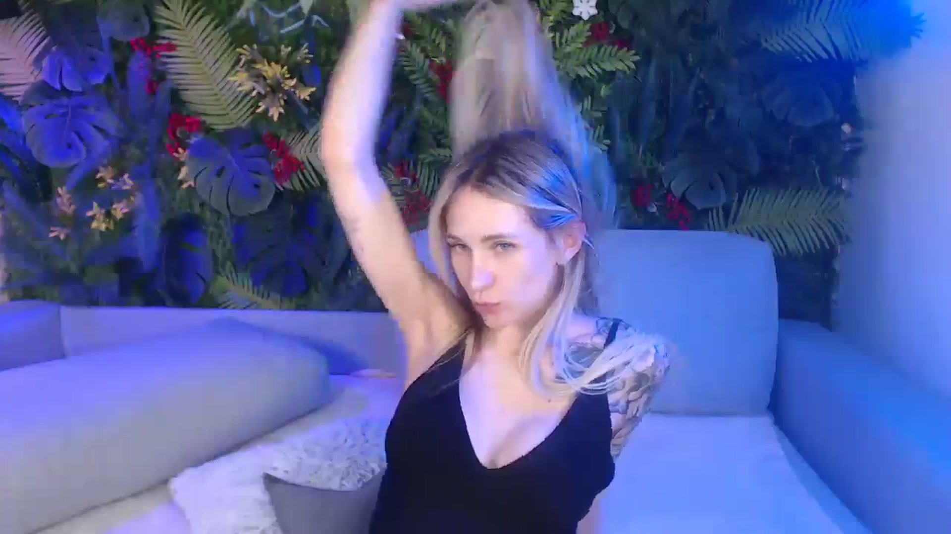 Gallery image thumbnail from Horny_Blond's myfreecams stream on, 06/11/2025, 13:52 image 11 of 20