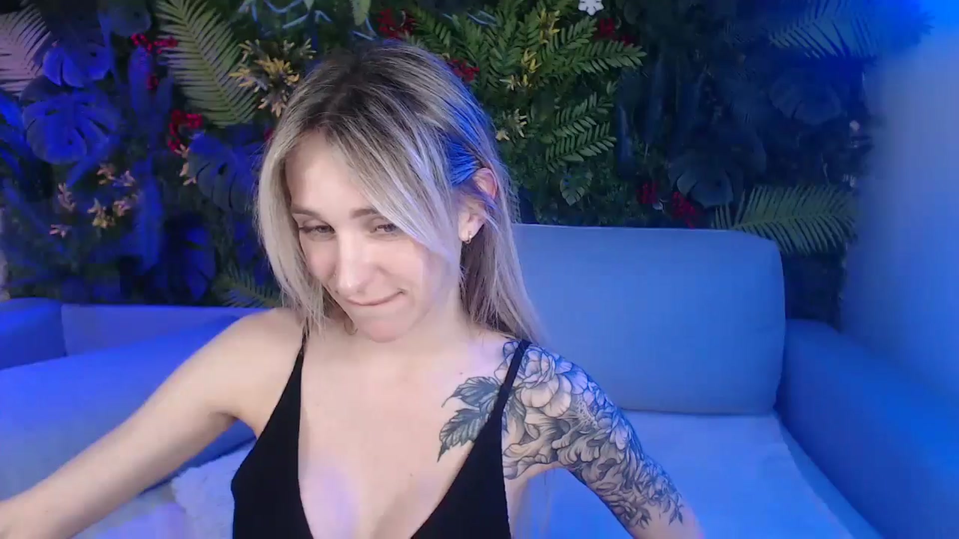 Gallery image thumbnail from Horny_Blond's myfreecams stream on, 06/11/2025, 13:52 image 14 of 20