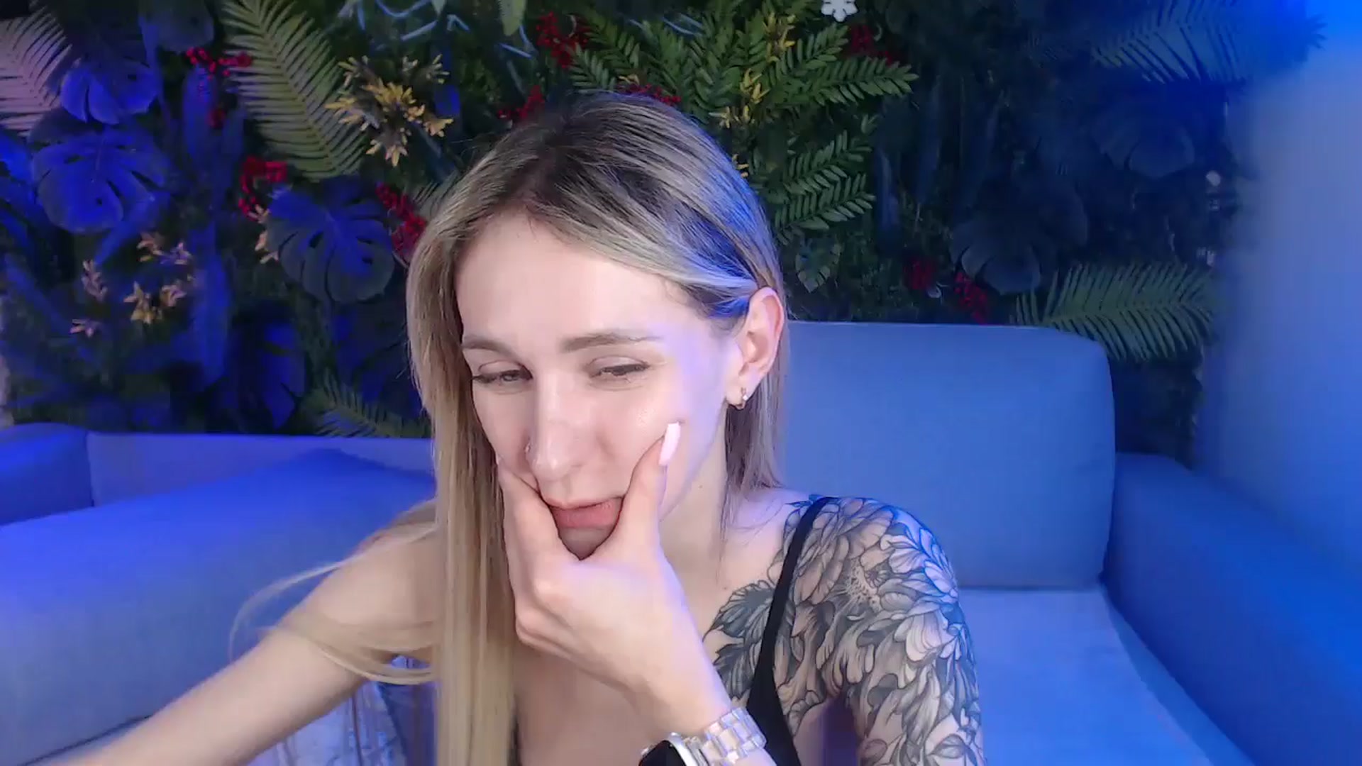 Gallery image thumbnail from Horny_Blond's myfreecams stream on, 06/11/2025, 13:52 image 12 of 20