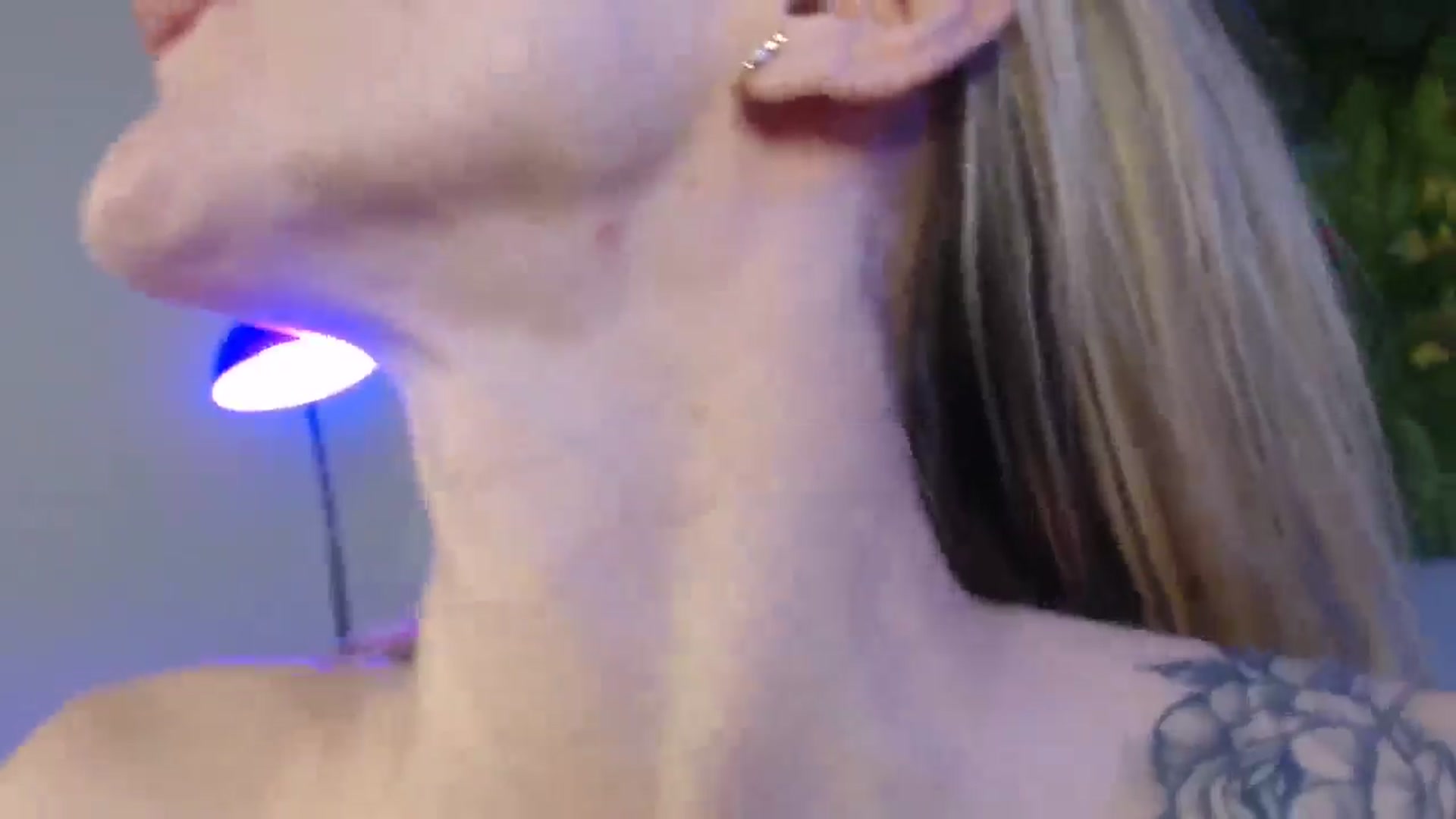 Gallery image thumbnail from Horny_Blond's myfreecams stream on, 06/20/2025, 09:43 image 18 of 20