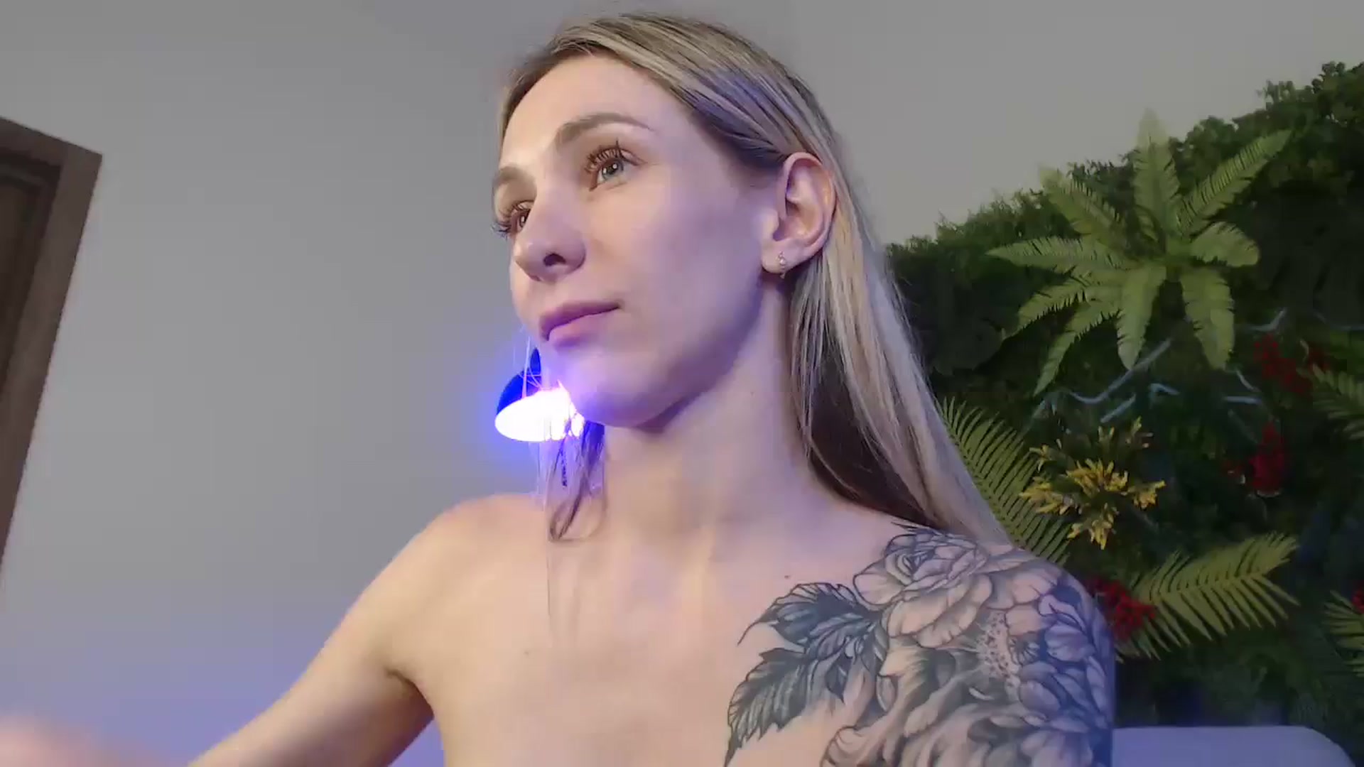 Gallery image thumbnail from Horny_Blond's myfreecams stream on, 06/20/2025, 13:05 image 2 of 20