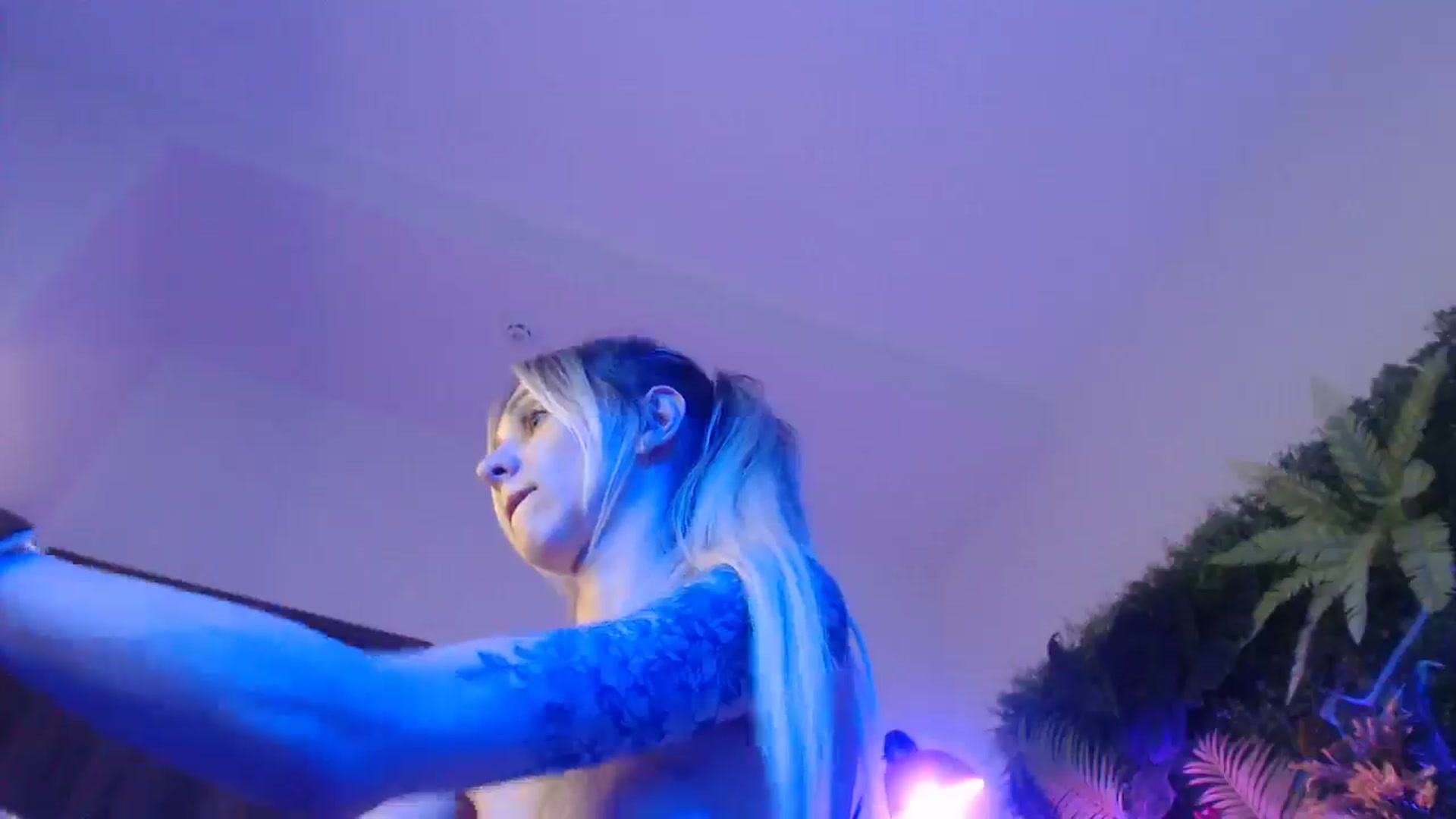 Gallery image thumbnail from Horny_Blond's myfreecams stream on, 06/21/2025, 12:55 image 4 of 20